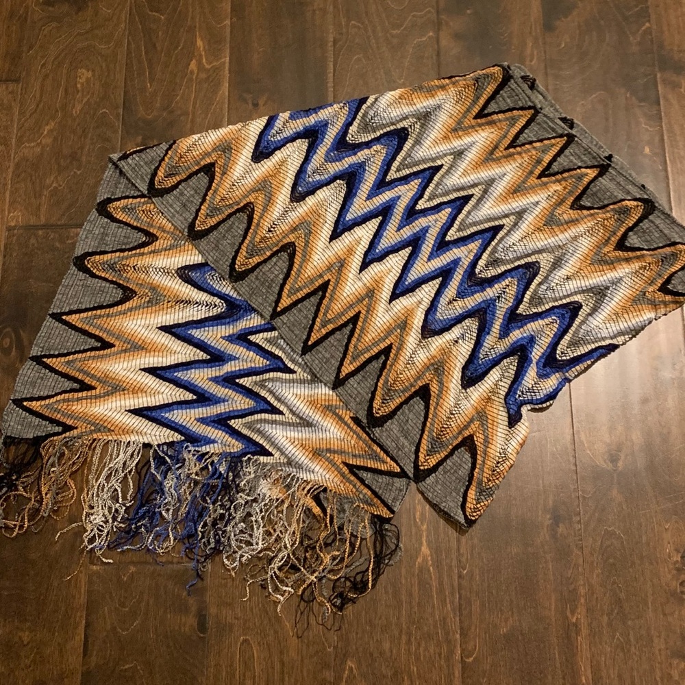 Colorful zig zag scarf no brand